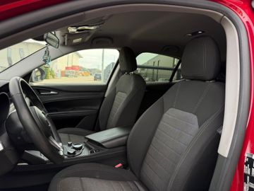 Alfa-Romeo Stelvio - 7