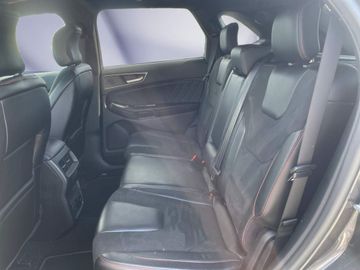 Ford Edge - 9