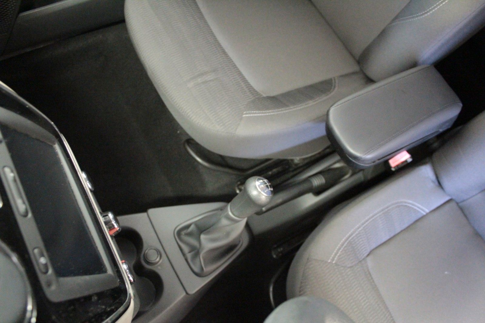 Fahrzeugabbildung Dacia Lodgy TCE 115  Lauréate *Navigation