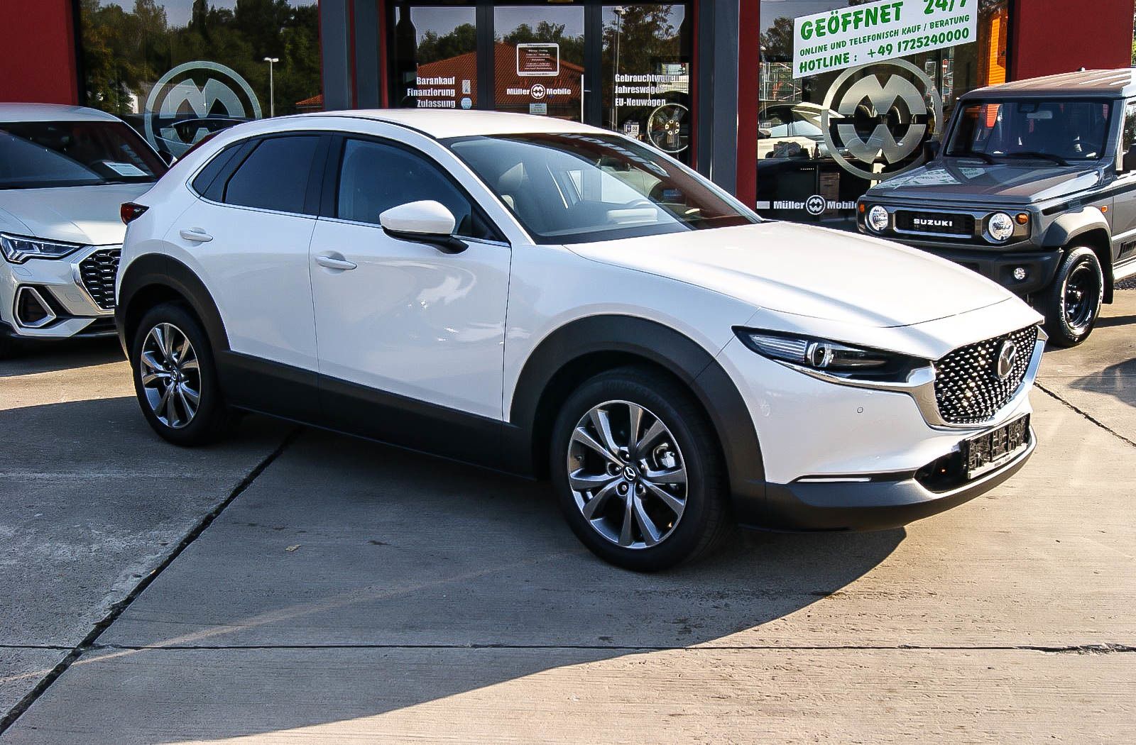 Fahrzeugabbildung Mazda CX-30 2.0 SKYACTIV-X-M Hybrid Selection AWD LED