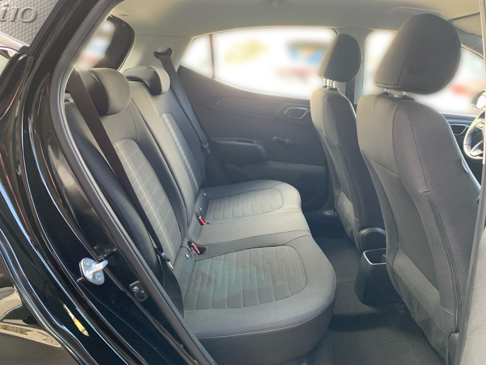 Fahrzeugabbildung Hyundai i10 1.0 Select Anhängerkupplung Sitzheizung PDC