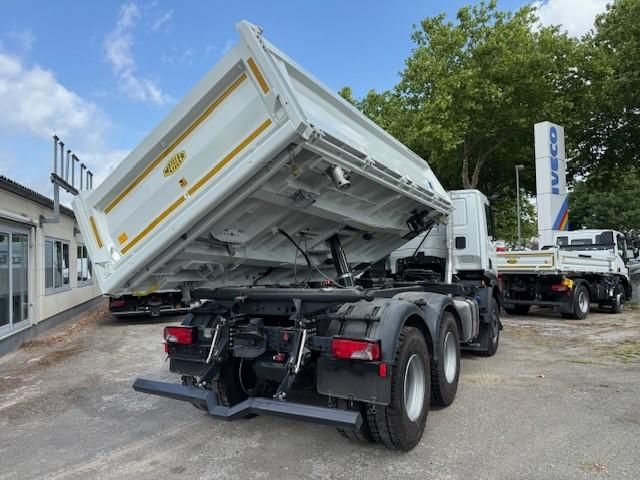 Fahrzeugabbildung Iveco X-Way AD300X54Z HR OFF Dreiseitenkipper