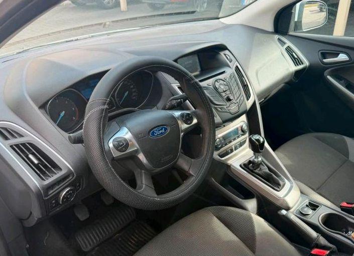 Ford Focus 2013 — фото 5