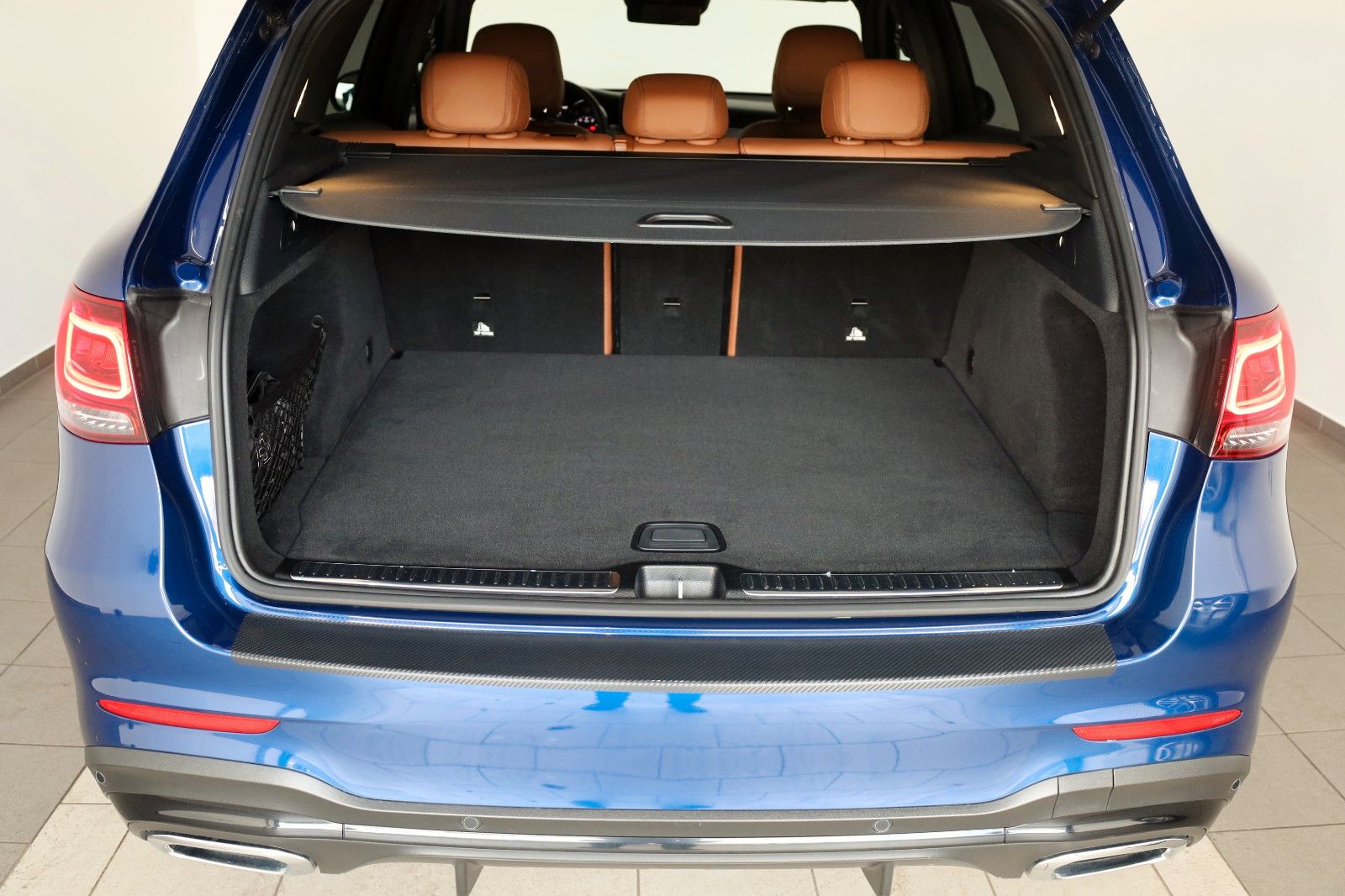 Fahrzeugabbildung Mercedes-Benz GLC 300 4M AMG Line Leder,Navi,LED,Panorama,AHK