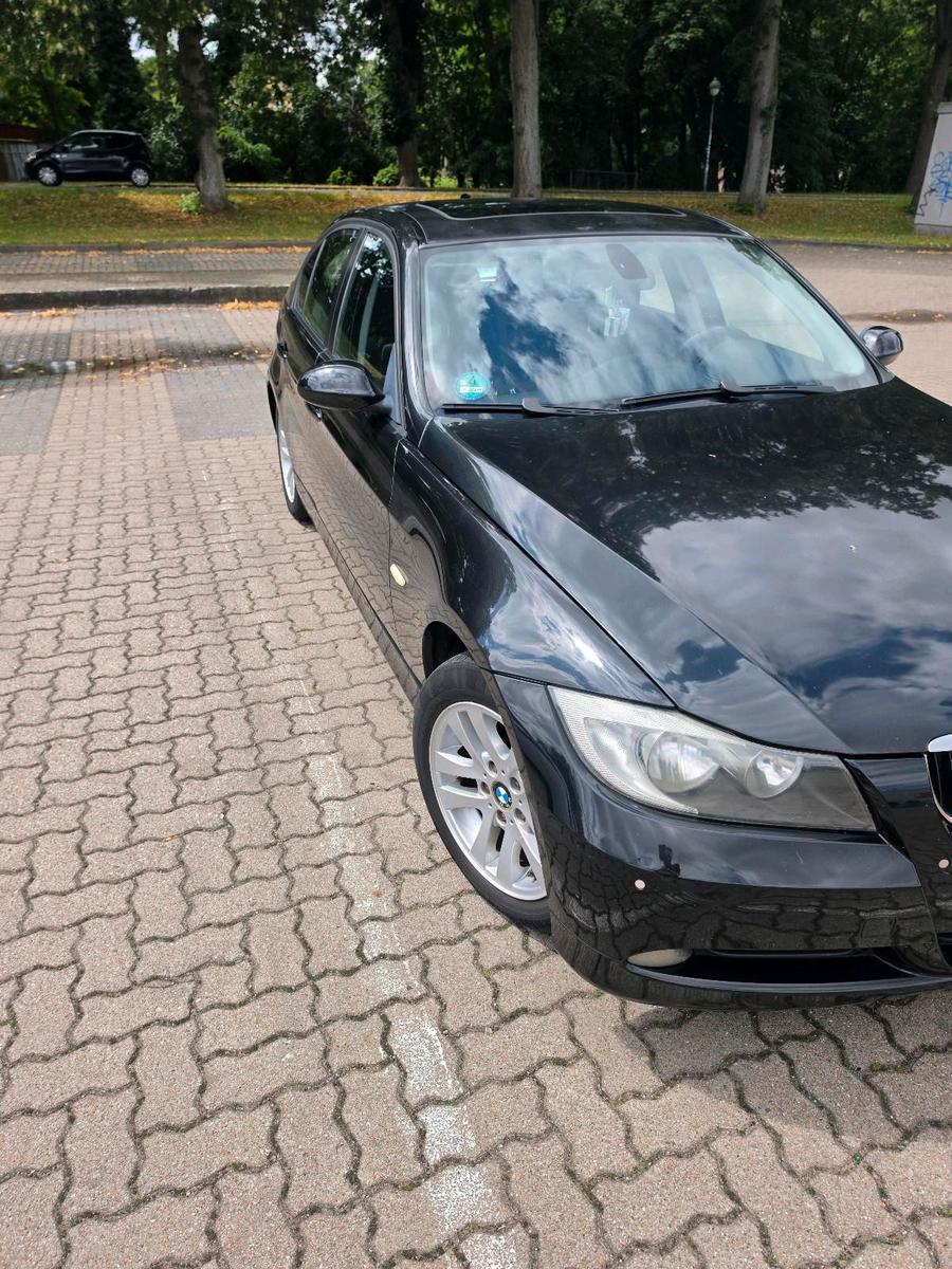 BMW 320