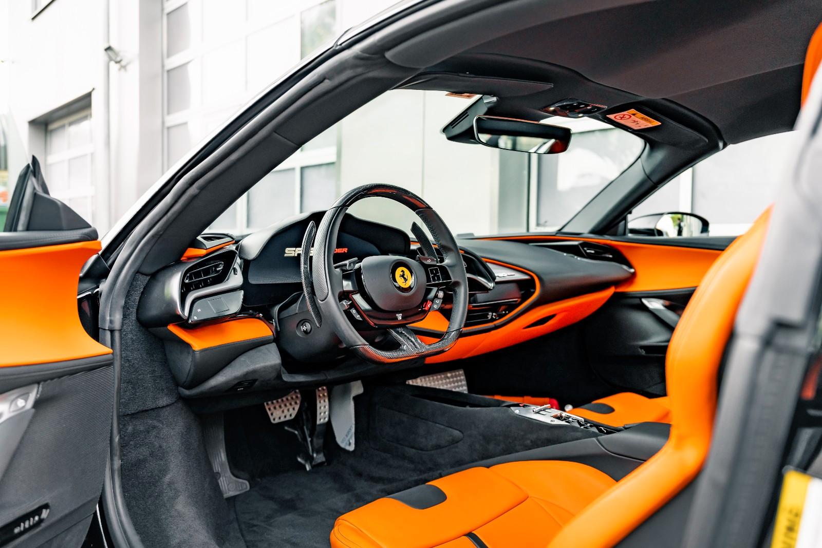 Ferrari SF90 Spider//ARANCIO//AFS//LIFT//CARBON//360-CAM