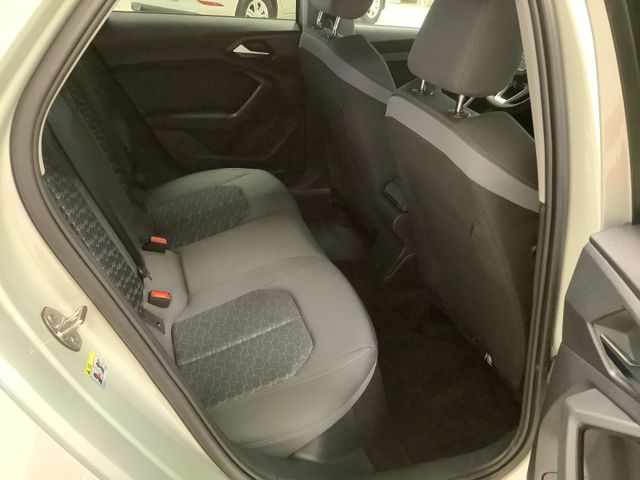 A1 Sportback advanced 30 TFSI 85(11