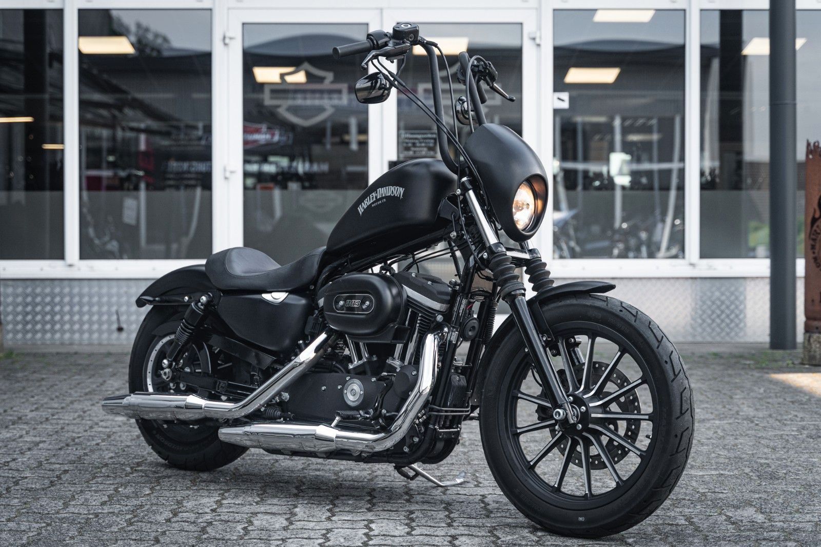 Fahrzeugabbildung Harley-Davidson XL883N IRON SPORTSTER - APE-Lenker