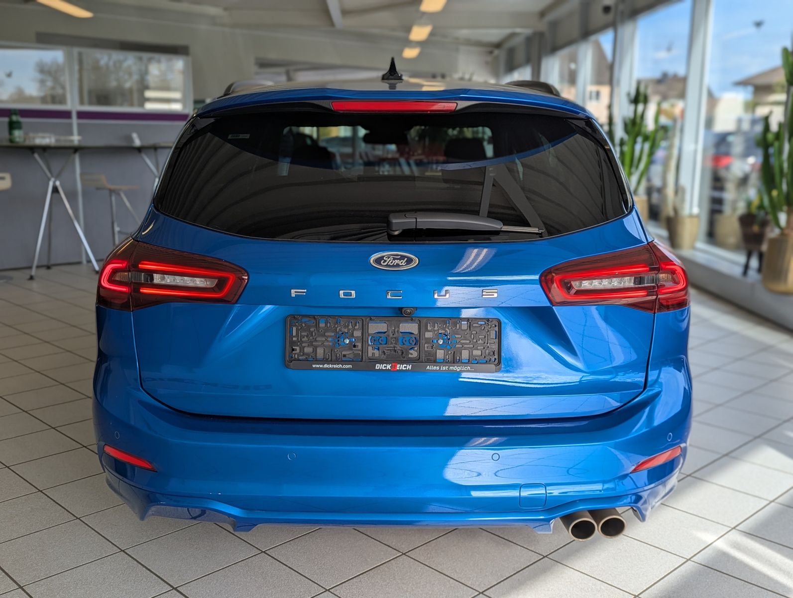 Fahrzeugabbildung Ford Focus 1.0 ST-Line X Styling Matrix B&amp;O Pano 18"