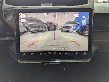 Ford Puma Titanium Automatik NEUES MODELL