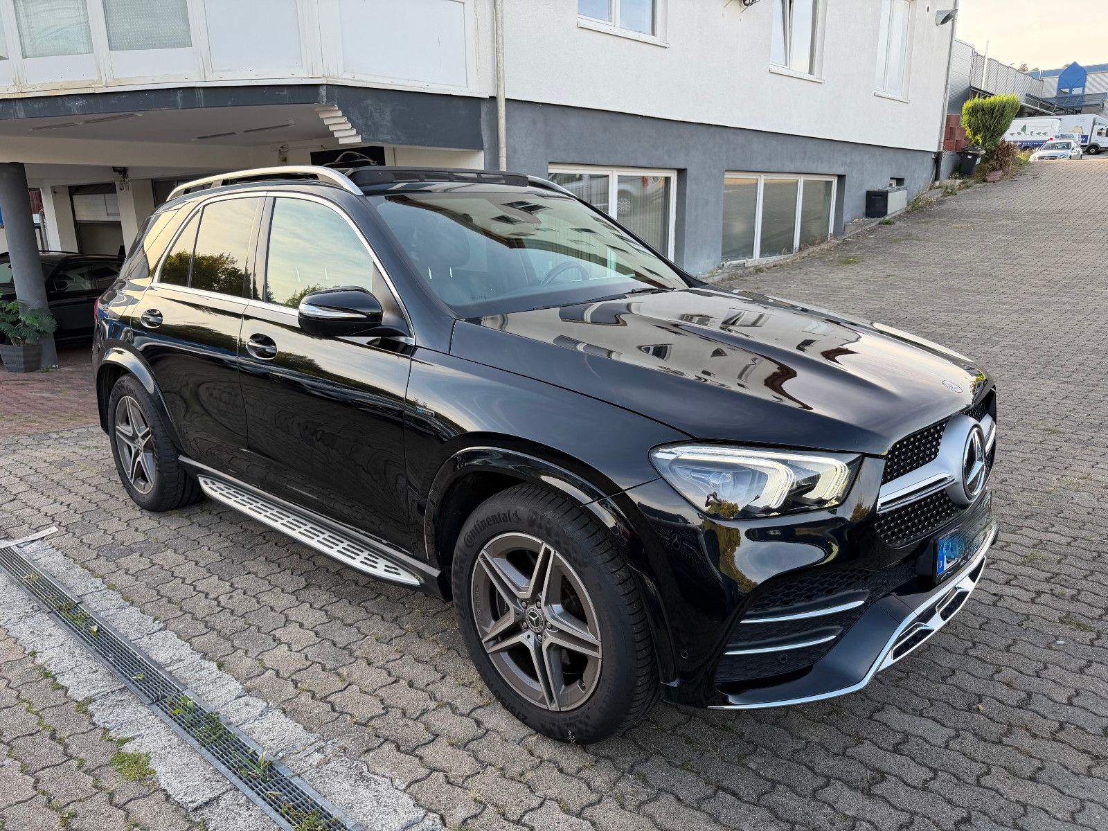 Mercedes-Benz GLE 350 de 4M AMG LEDER PANO KAM LED FOND TRITT foto 4