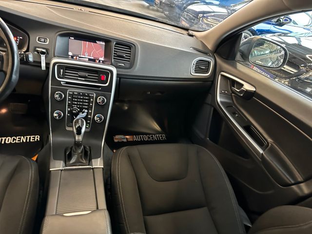 Volvo V60 Kombi Linje Business *Navi*Klima*AHK*Xenon*