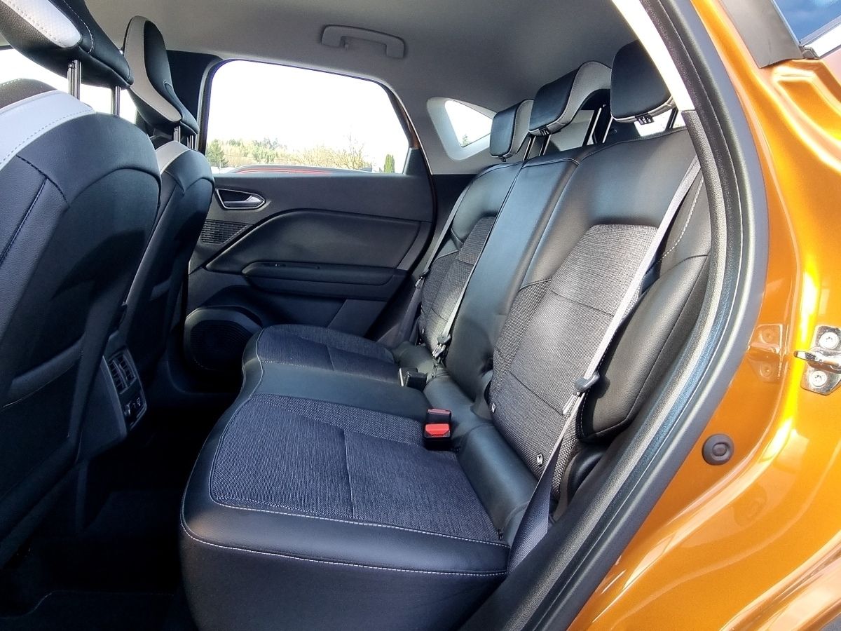 Fahrzeugabbildung Renault Captur INTENS TCe 100