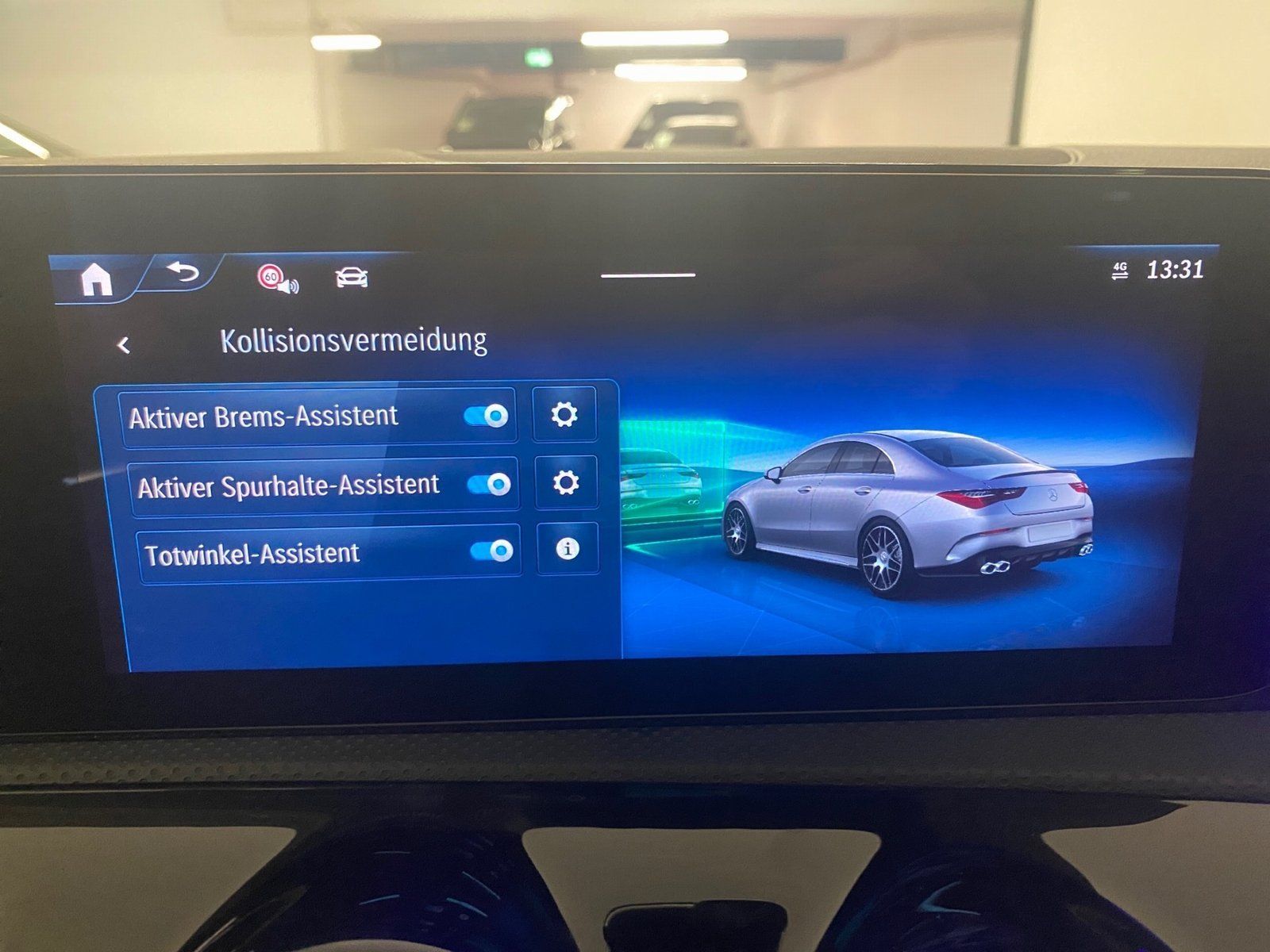 Fahrzeugabbildung Mercedes-Benz CLA 35 4M AMG Premium*Pano*Distro*Totwink*MBeam*