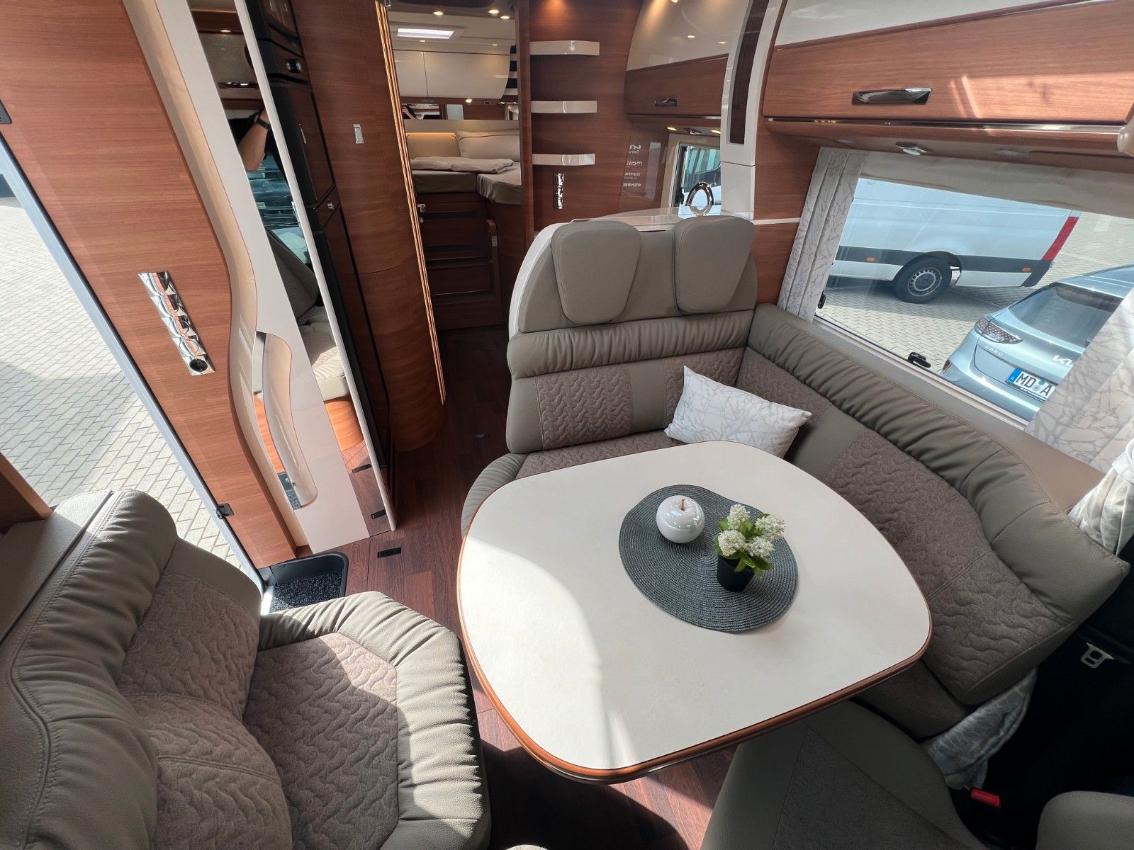 Fahrzeugabbildung Carthago chic c-line T 4.9 LE Mercedes Benz Sprinter 25