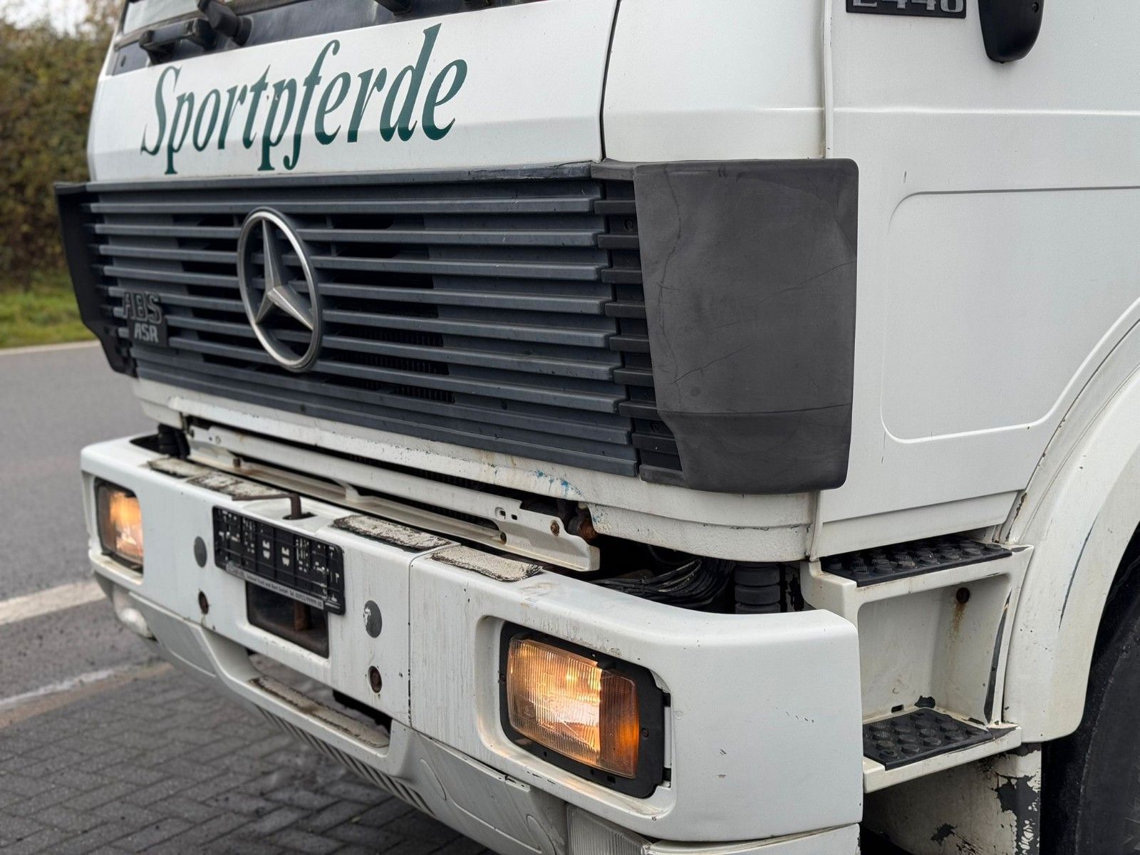 Fahrzeugabbildung Mercedes-Benz 2448 6x2 Pferdetransporter *Wohnmobil*
