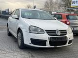 Volkswagen Jetta 1.4 TSI 90 kW Comfortline/Klima/Sitzheis. - Volkswagen Jetta in Frankfurt (Main)