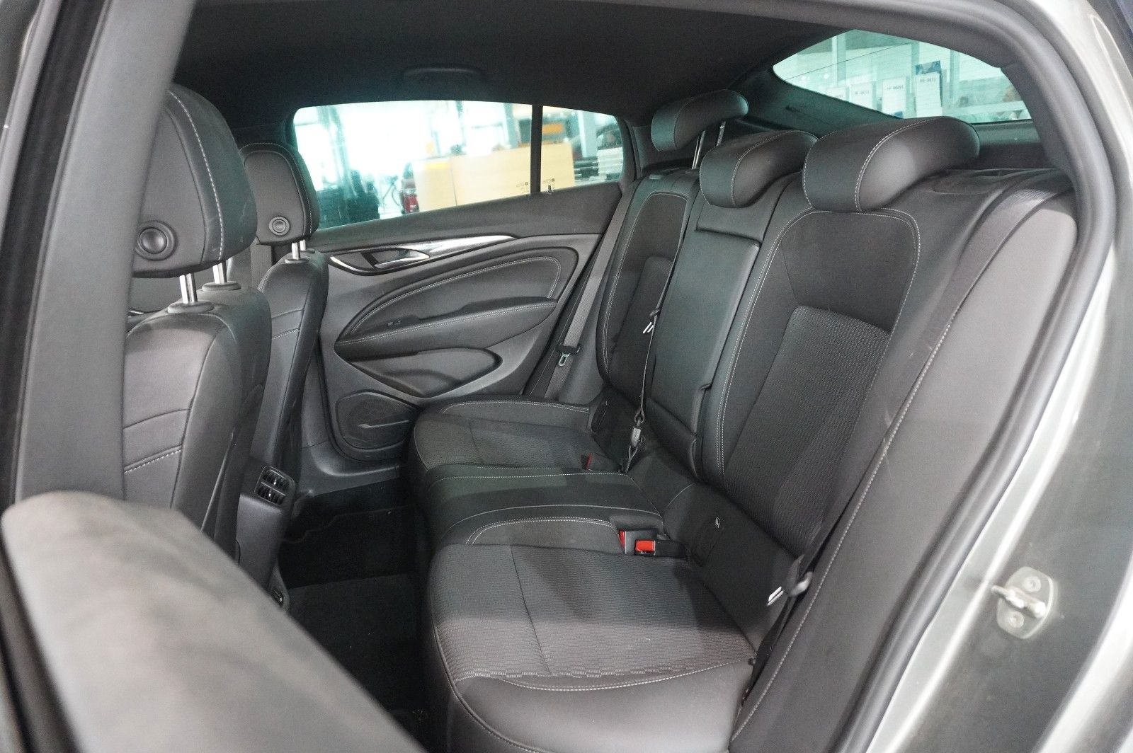 Fahrzeugabbildung Opel Insignia B GS 2.0D DYNAMIC NAVI/LED/KAMERA/AHK