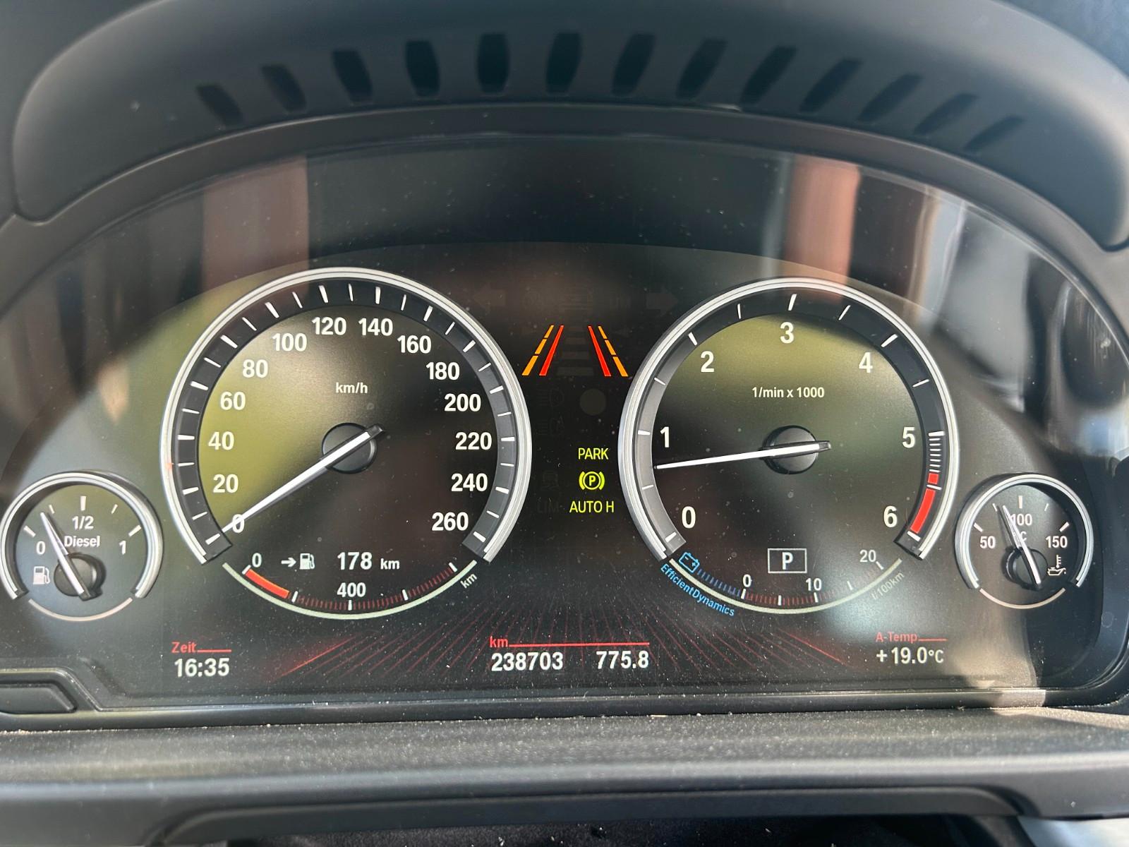 BMW 530d Touring HUD ACC Comfort Massagesitze