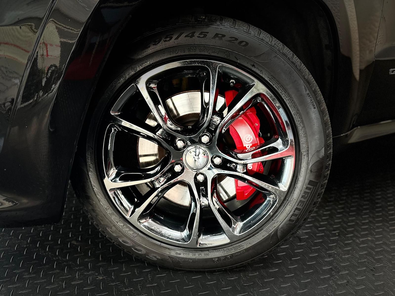 JEEP Grand Cherokee 6.4 HEMI SRT 4x4* BIXEN#AHK#PANO - Image 9