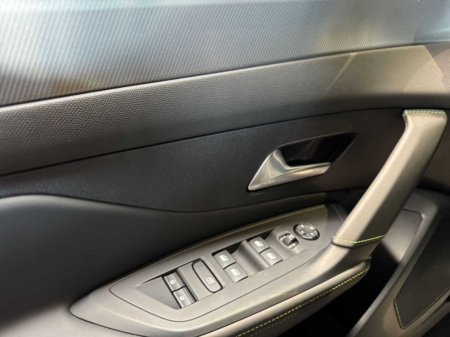 Peugeot 308 - Bild 13