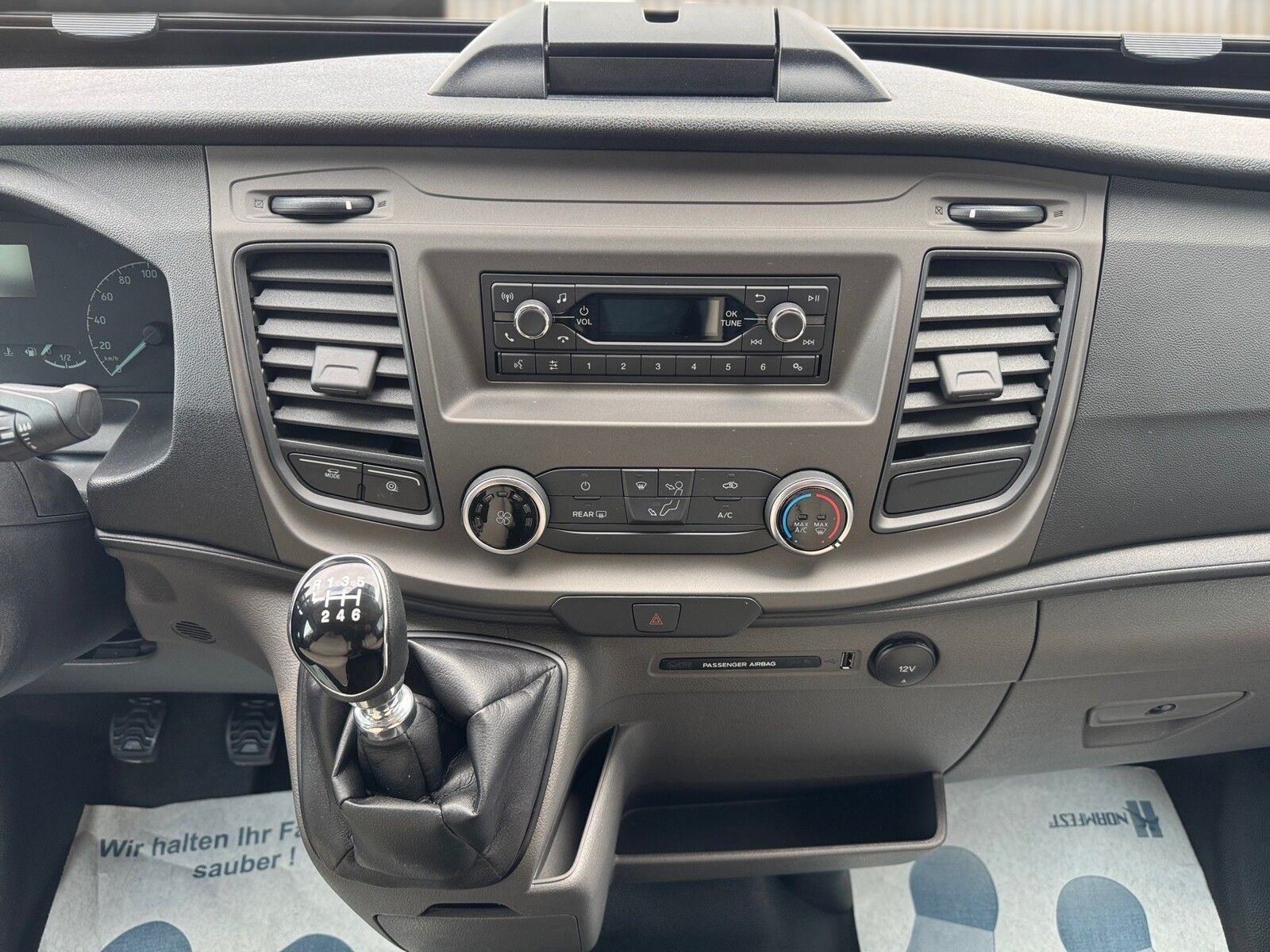 Fahrzeugabbildung Karmann Dexter 4x4 DE 570 AW Klima, RFK, Heizung 4KW