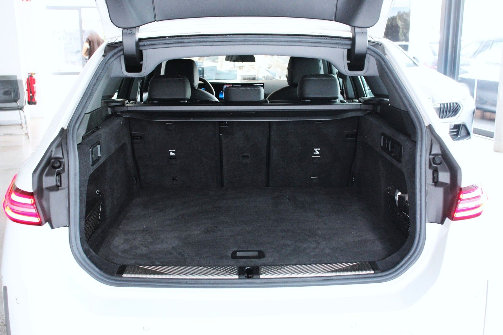 BMW 520d (G61) *A-LED*KAM*SHZ*Ambiente*AppleCP*DAB foto 9