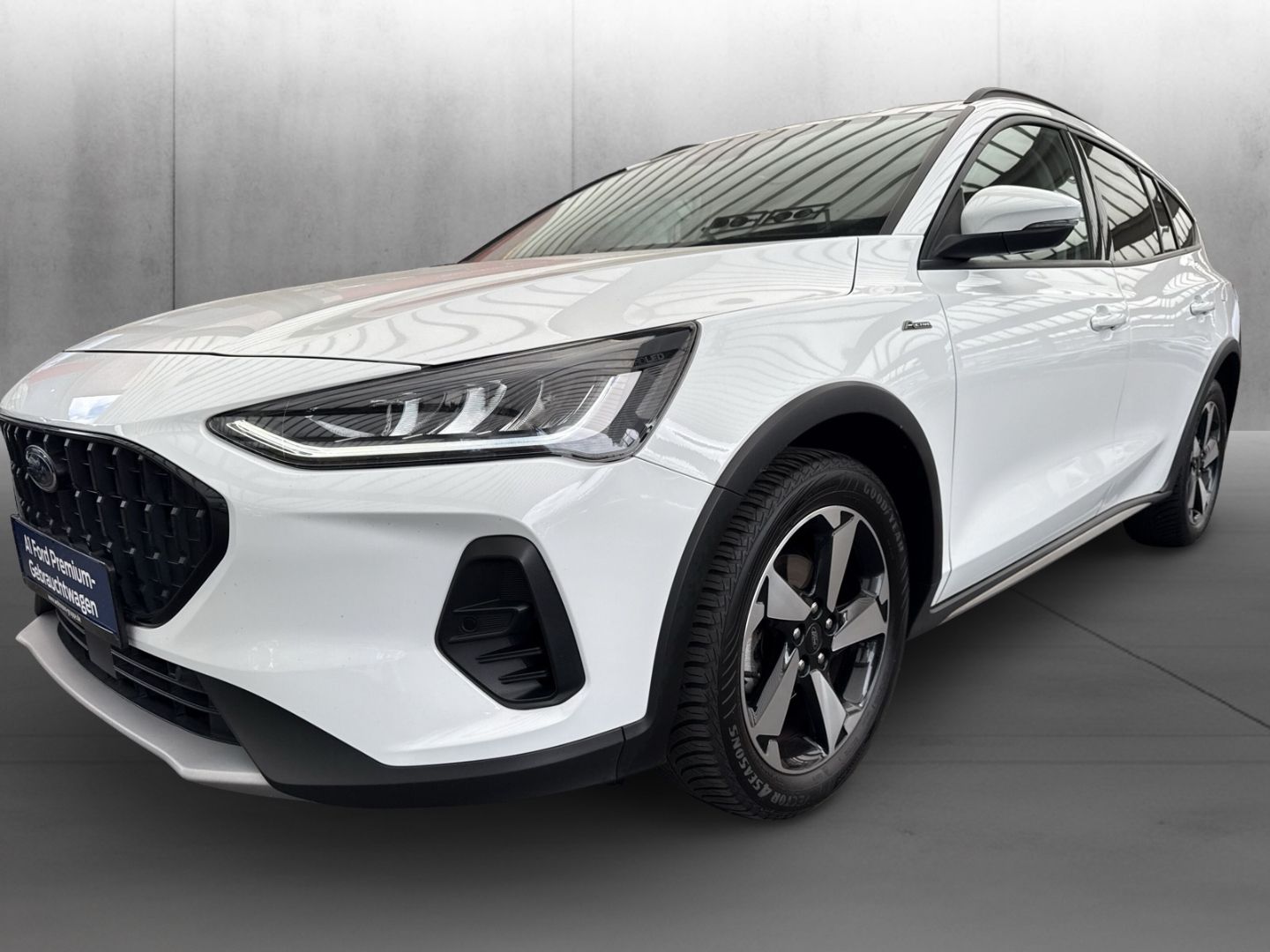 Fahrzeugabbildung Ford Focus Turnier Active X B&O Kamera Winterpaket