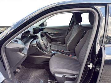 Peugeot 2008 1.2 PureTech 100 Active Pack Kam.+LED+SHZ