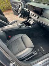 Mercedes-Benz E 350d AMG Line Autom. AMG Line - Mercedes-Benz E 350 Gebrauchtwagen in Hamburg