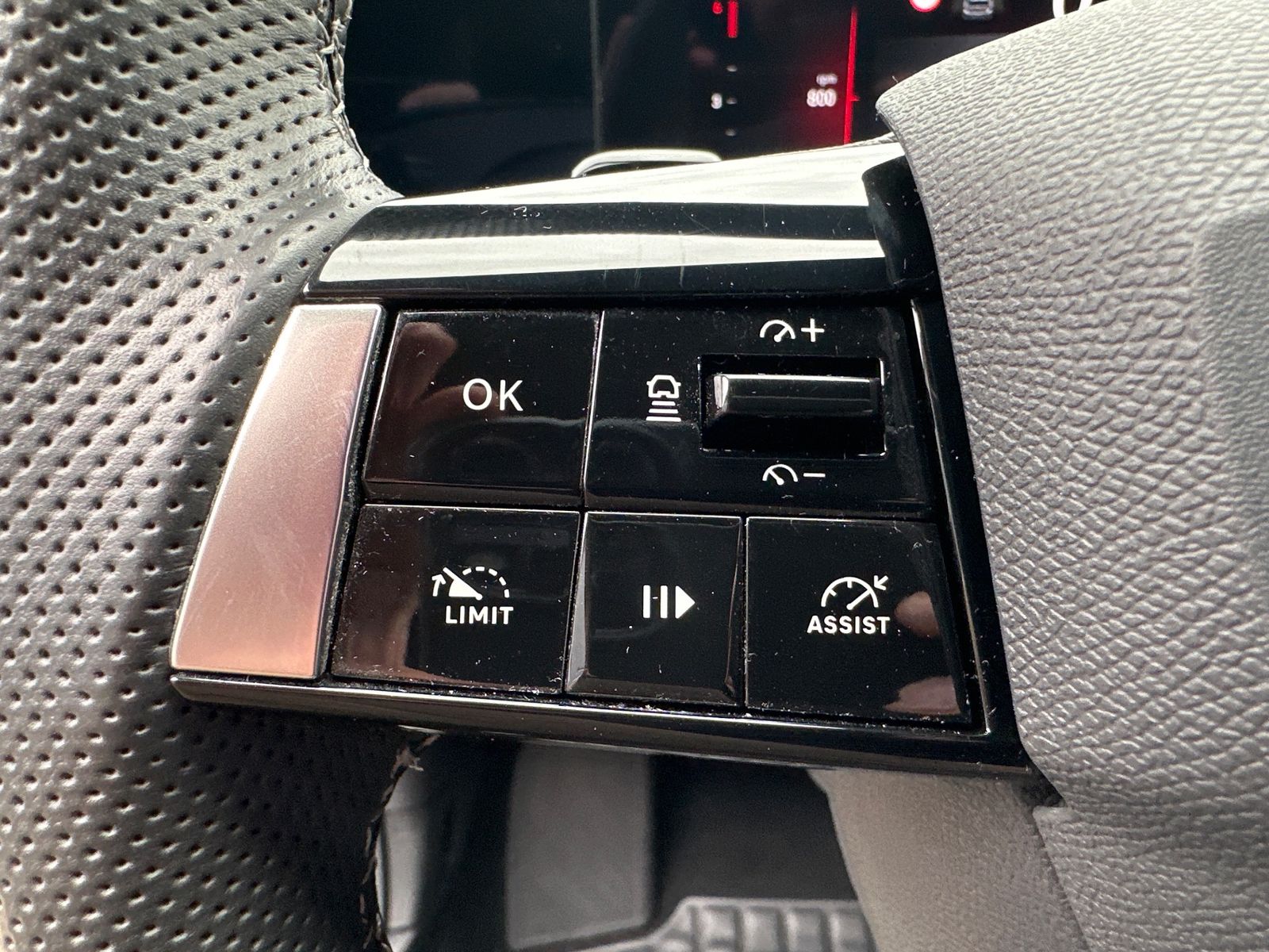 Fahrzeugabbildung Opel Astra Sports Tourer 1.5 D Automatik GS NAV+LED