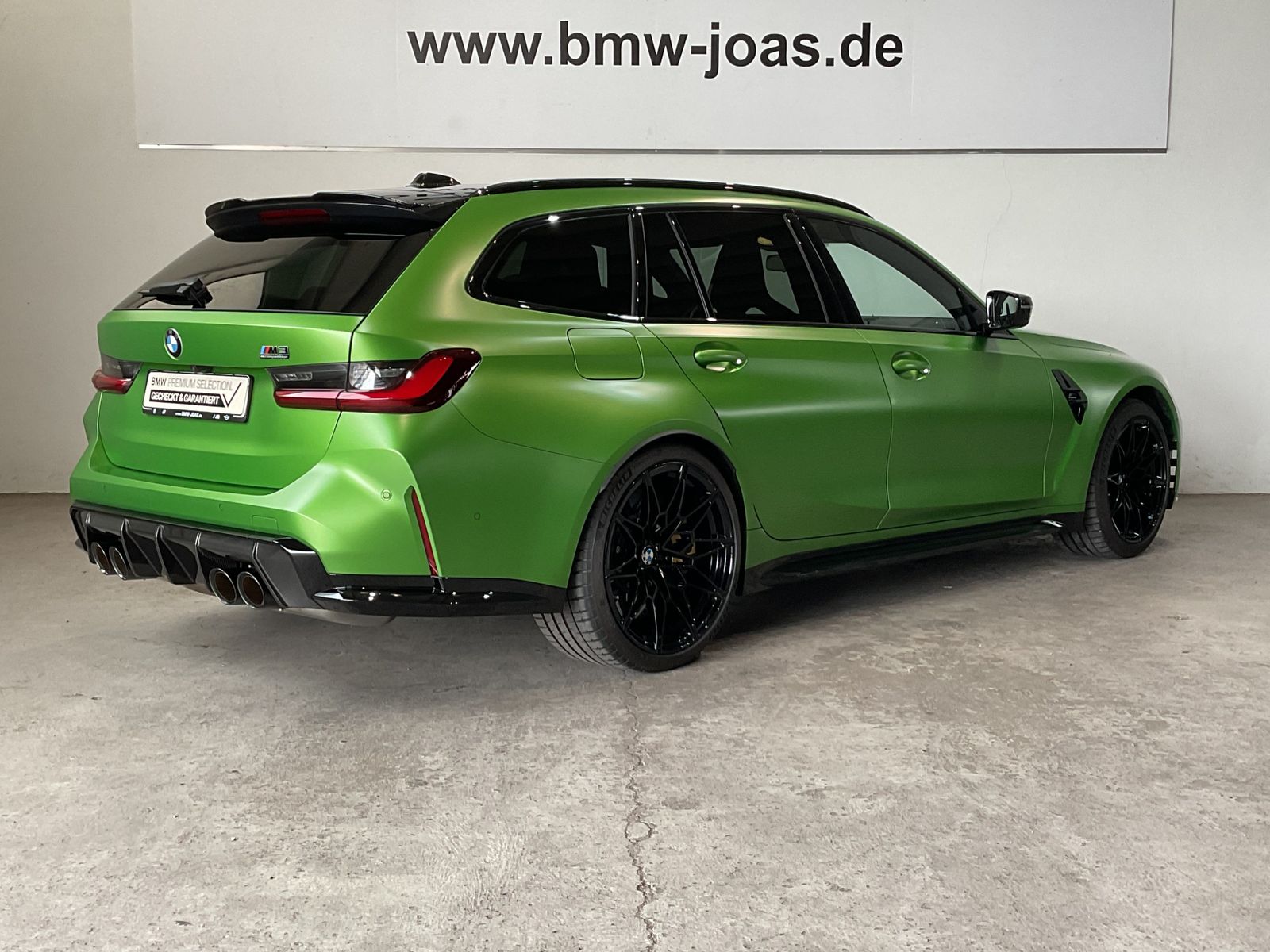 Fahrzeugabbildung BMW M3 Competition M xDrive Touring Sonderlackierung