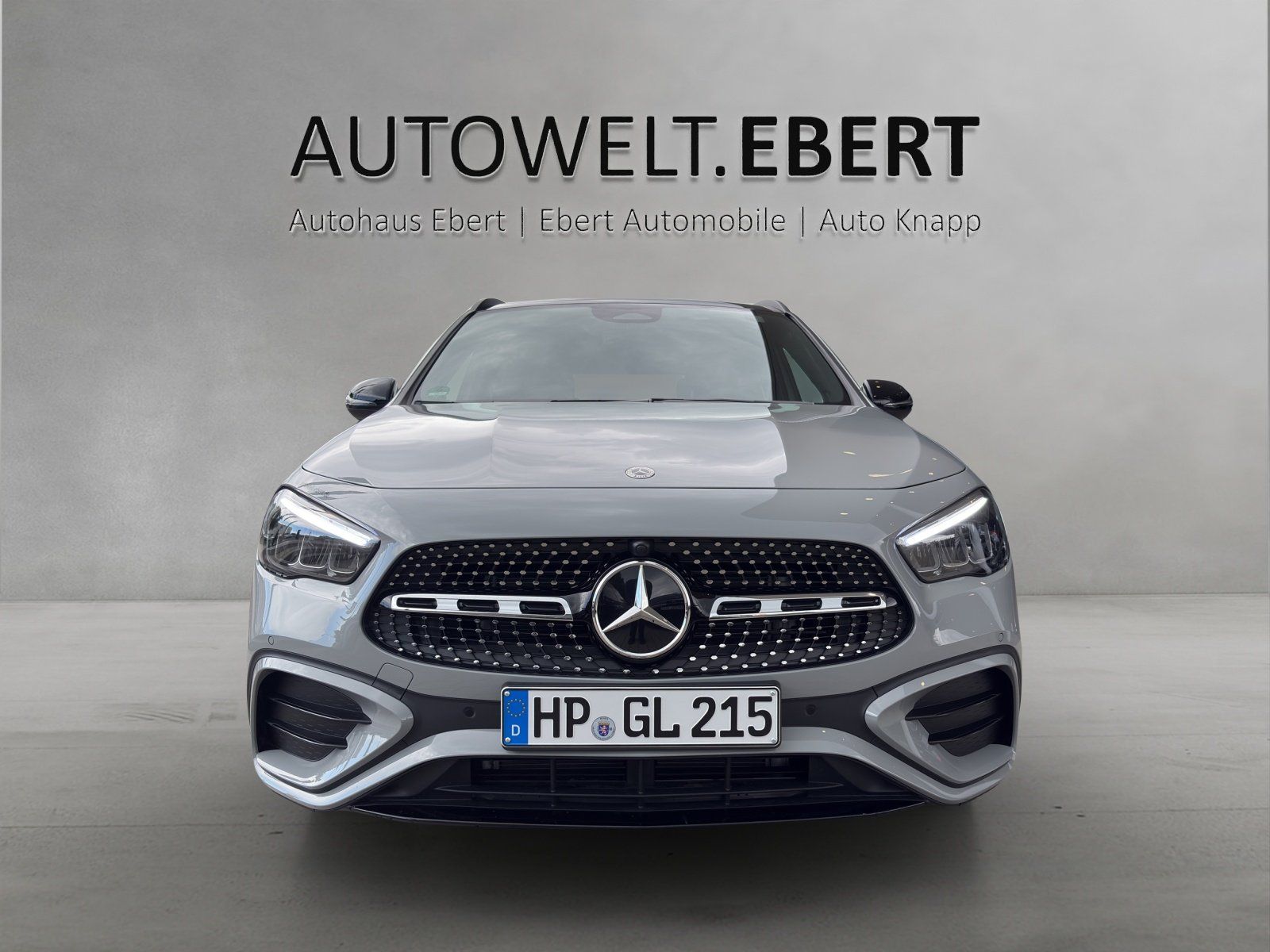 Fahrzeugabbildung Mercedes-Benz GLA 220 4M AMG+ Pano STANDHZG Distro GurtGrau