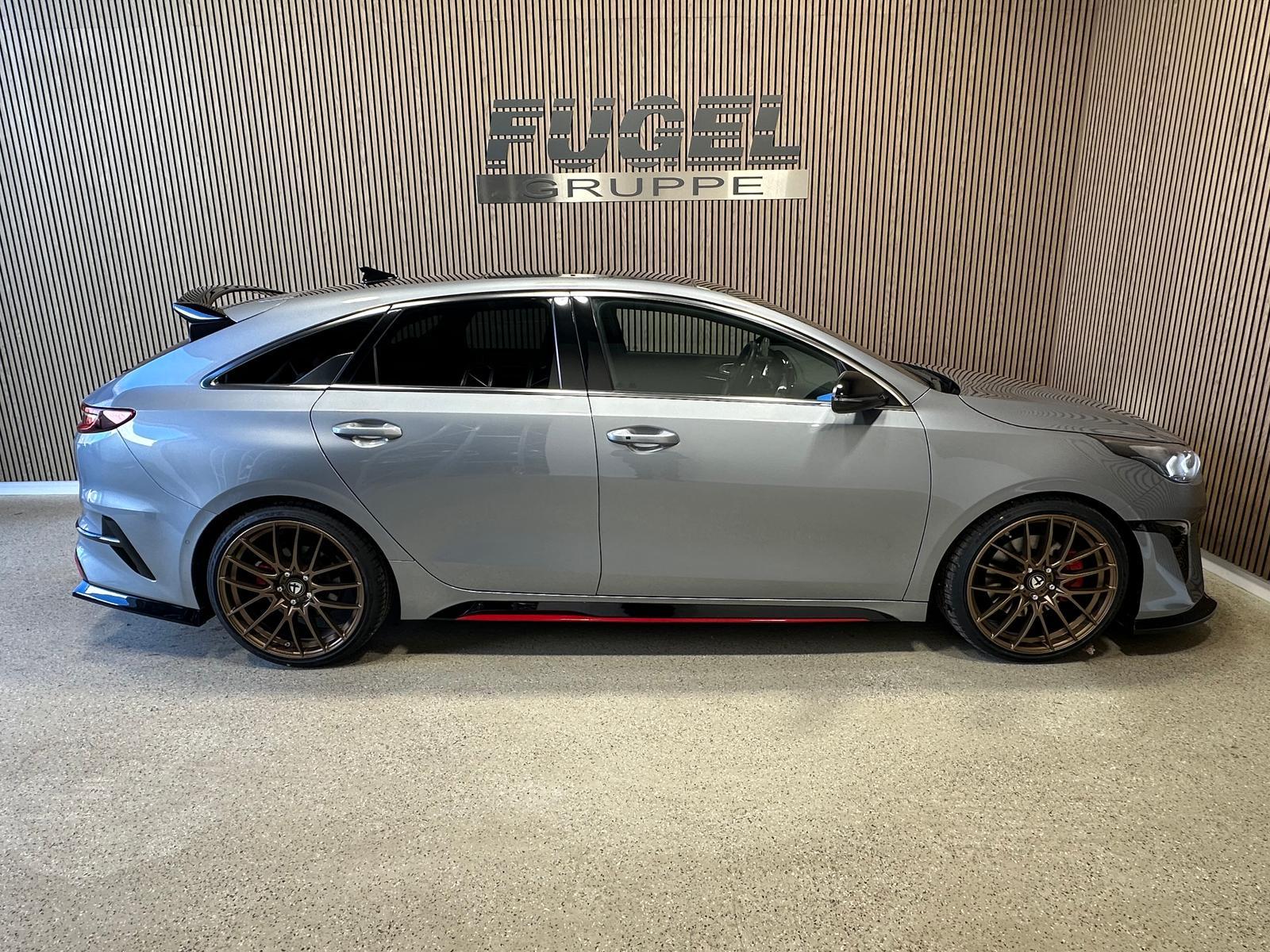 Kia ProCee'd 1.6 T-GDI DCT GT Fugel Sport Bastuck