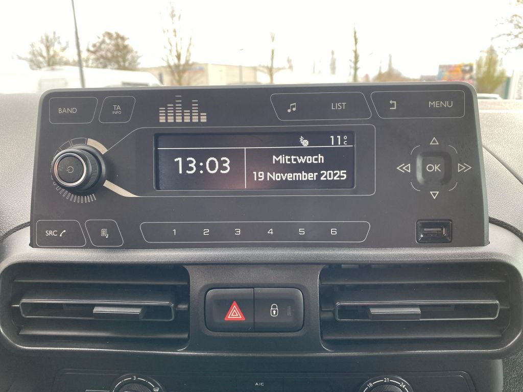 Fahrzeugabbildung Citroën Berlingo M Benzin 110 FEEL *PDC*Klima*Bluetooth*