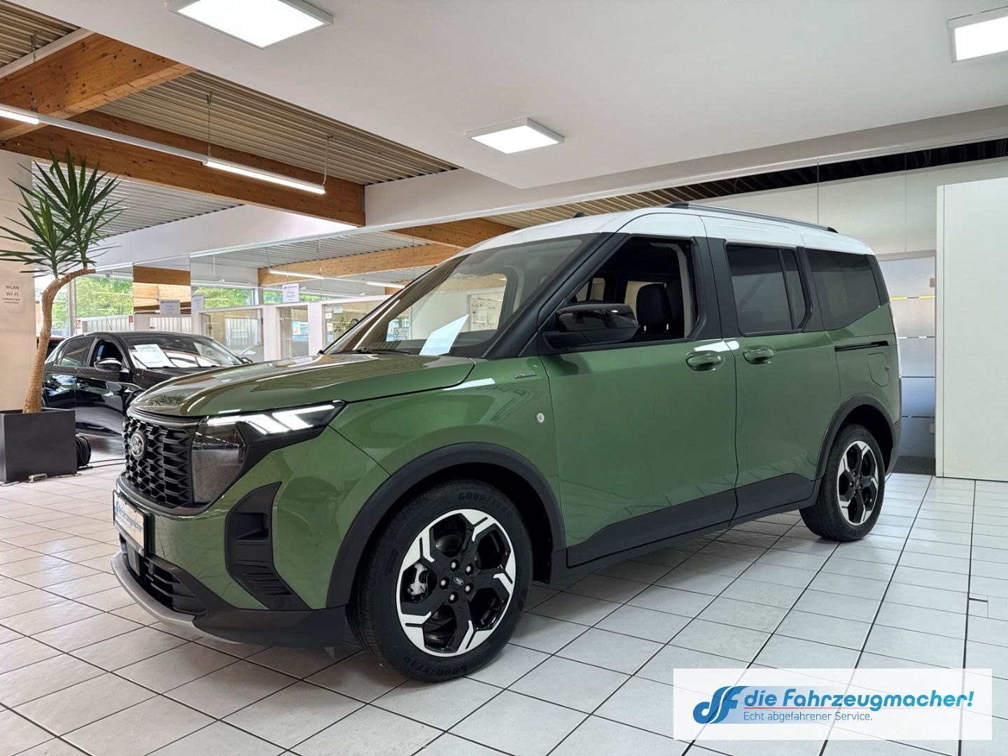 Fahrzeugabbildung Ford Tourneo Courier Active Navi ACC Klimaautom DAB S