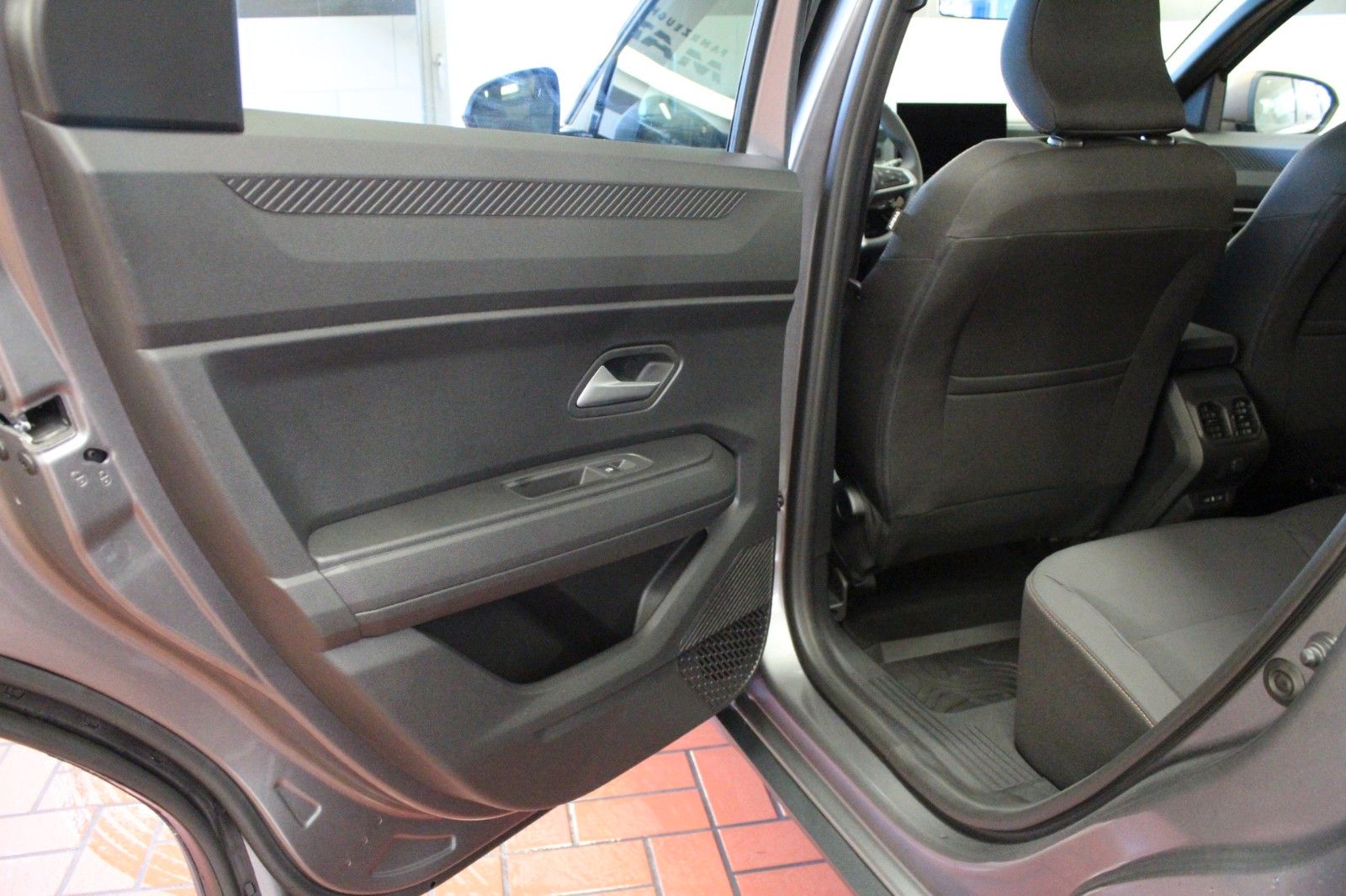 Fahrzeugabbildung Dacia Bigster hybrid 155 Extreme #Winterpaket Plus