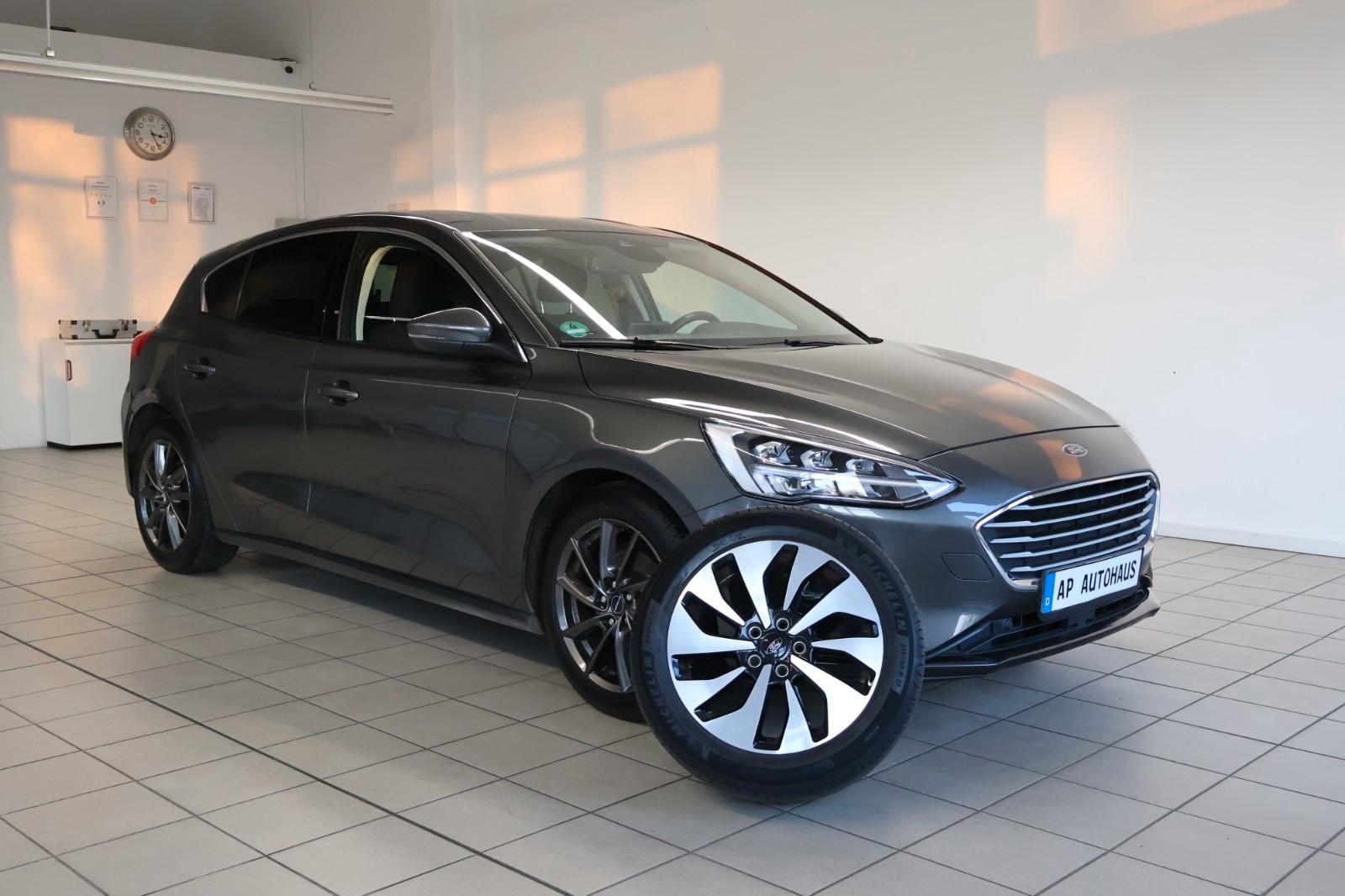 Ford Focus Lim. Cool & Connect LED Kamera PDC