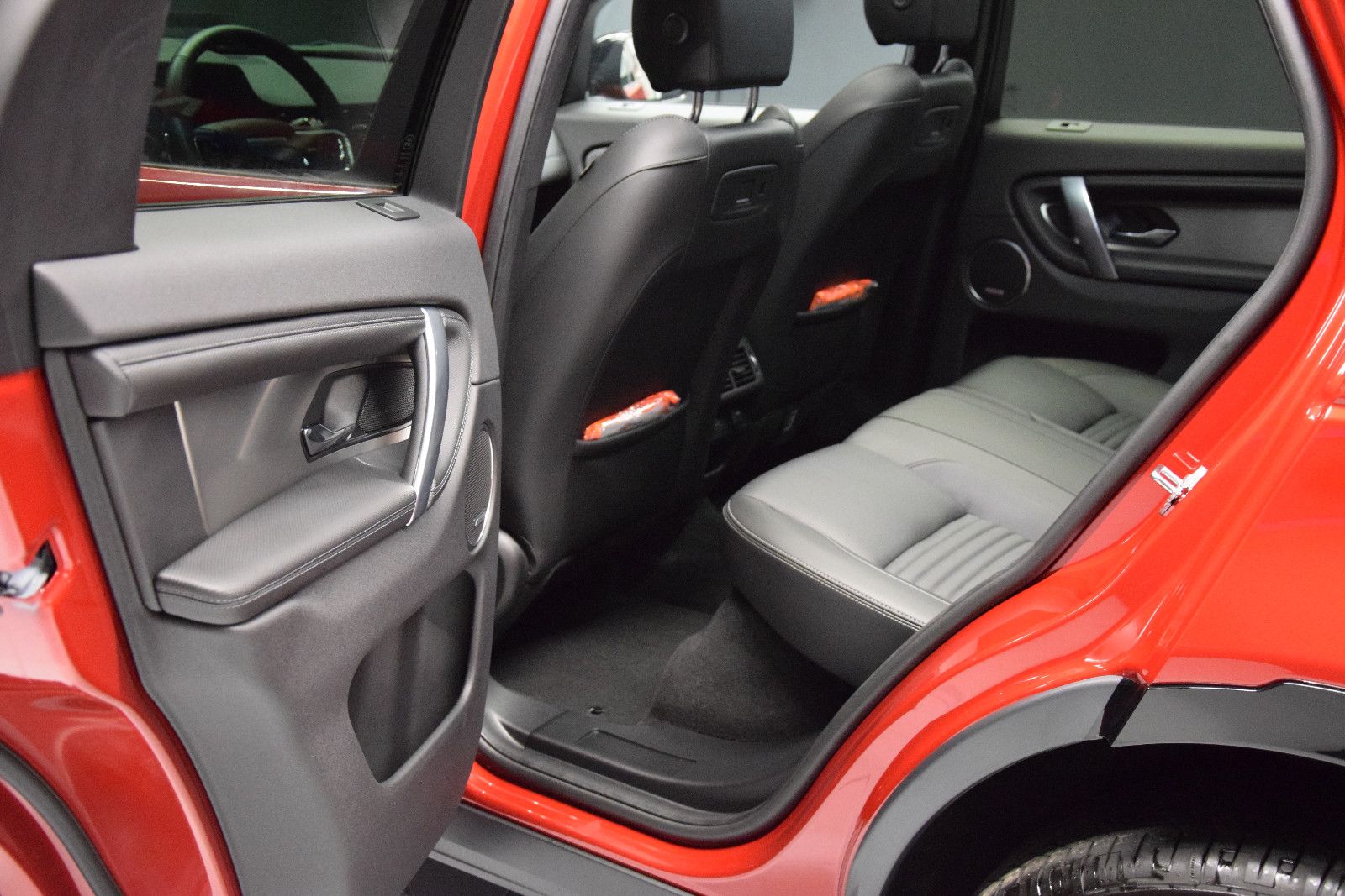 Fahrzeugabbildung Land Rover Discovery Sport Dynamic SE AWD Pano ACC Memory