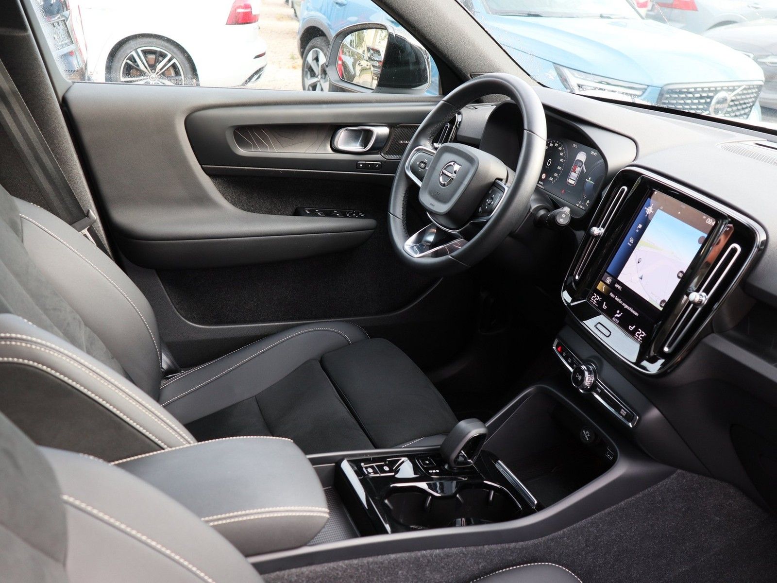Volvo XC40 T5 Ultimate Dark Recharge Plug-In Hybrid Na imagem 3