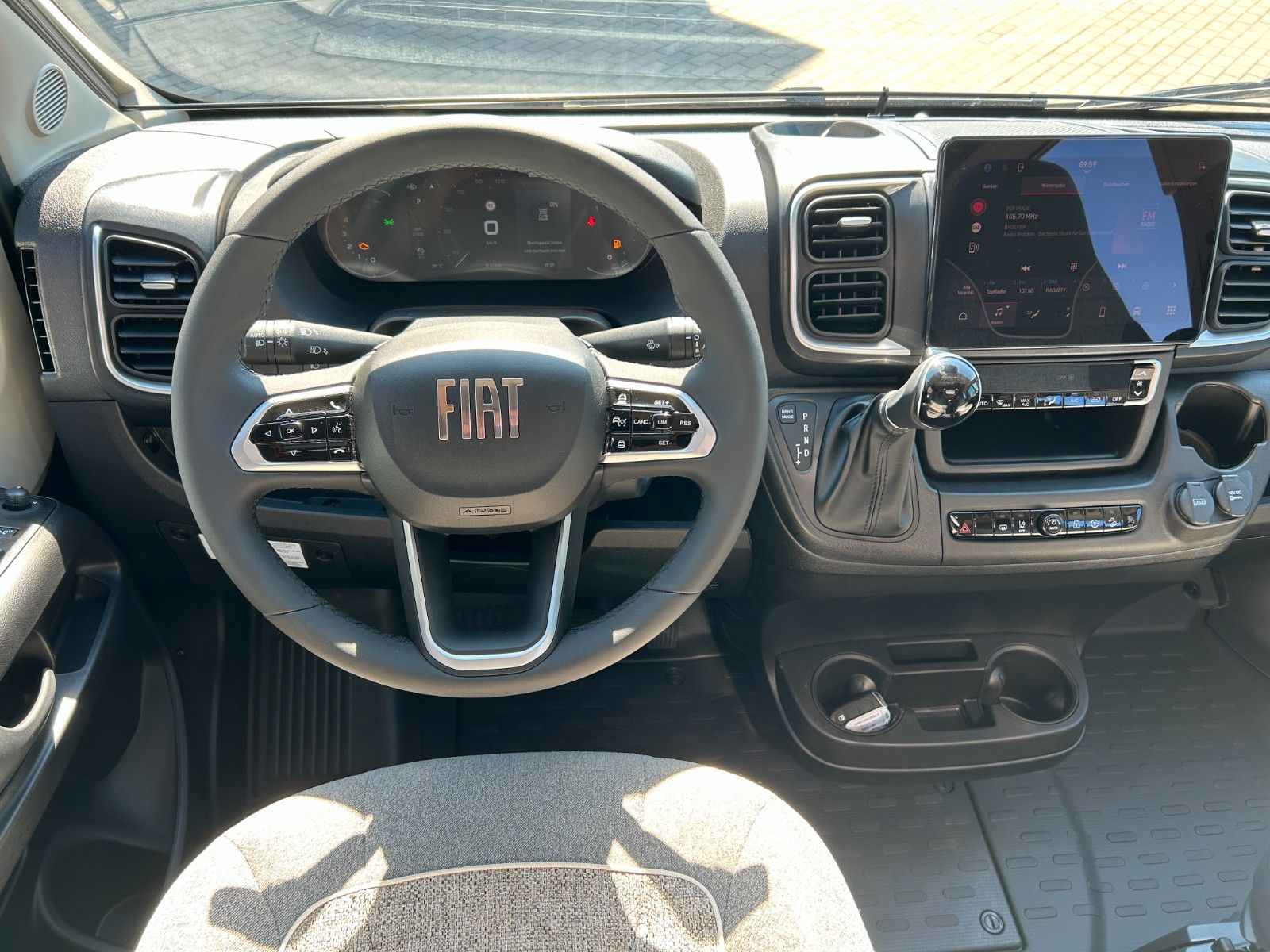 Fahrzeugabbildung Malibu Van Relax 640 LE R Ambition