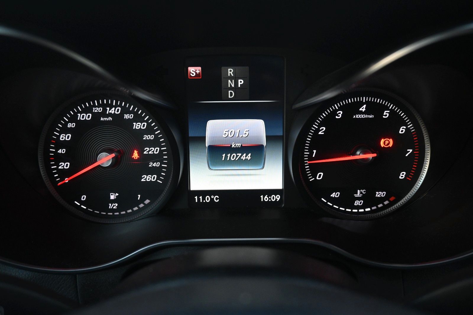 Fahrzeugabbildung Mercedes-Benz GLC 300 GLC Coupe 4Matic*AMG Line*LED*