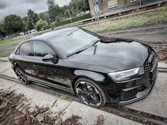 AUDI RS3 Limousine 2.5 TFSI quattro *black Edition