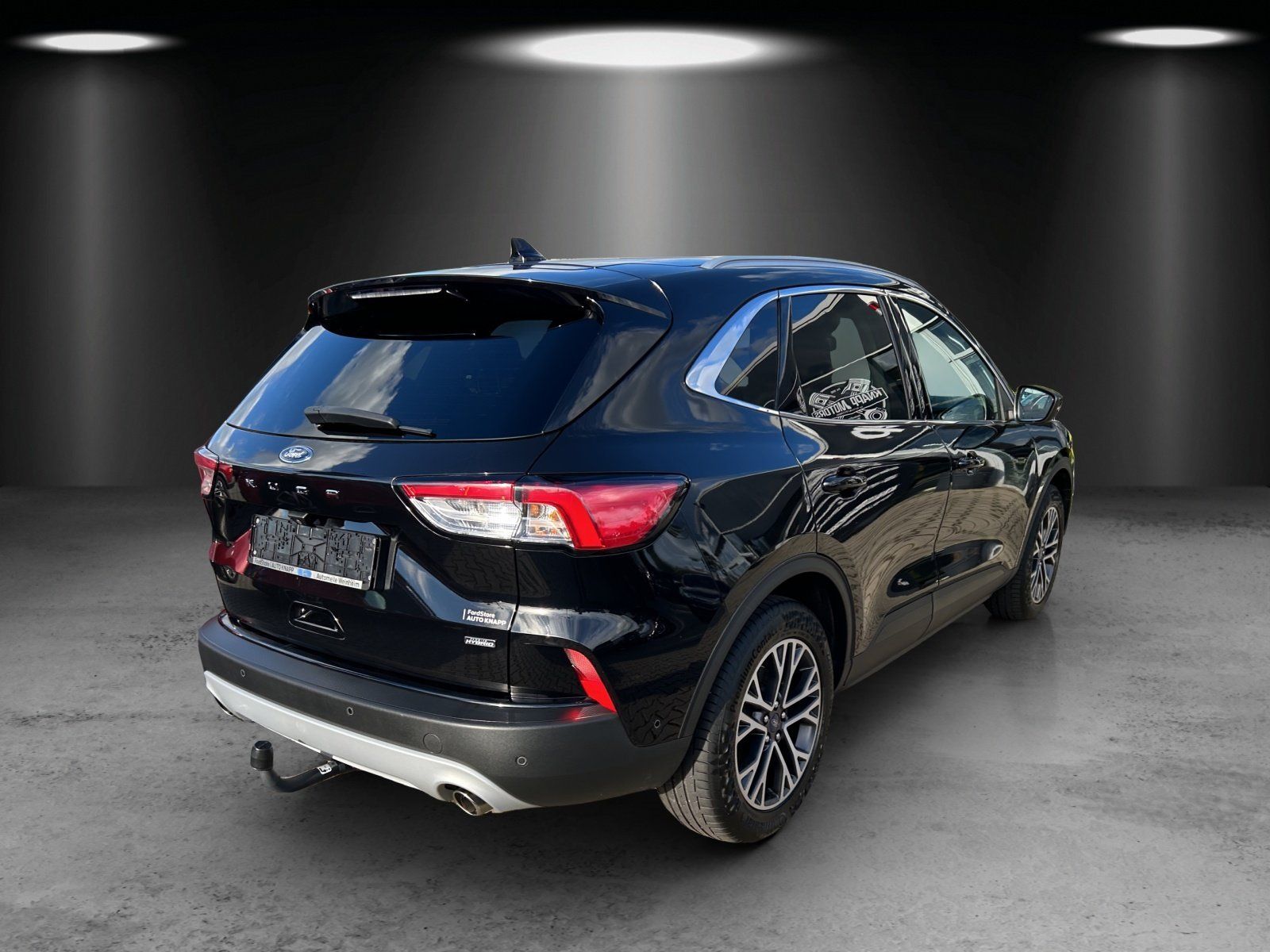 Fahrzeugabbildung Ford Kuga Titanium PHEV AHK-abnehmbar Navi Soundsyste