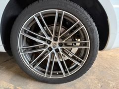 PORSCHE Macan S, 1. Hand, Standheizung, Sport Design,AHK