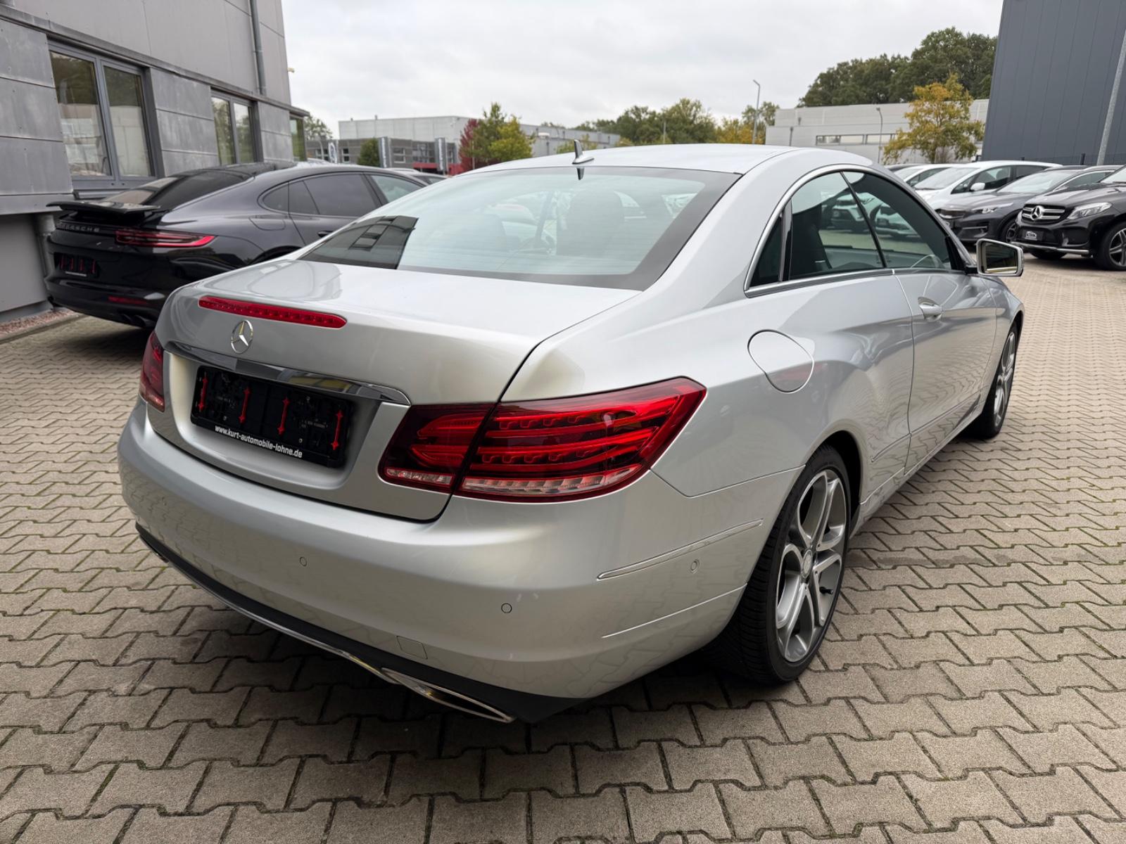 Mercedes-Benz E 200 E Coupe/LEDER/LED/KAMERA/2.HAND/TEMPOMAT