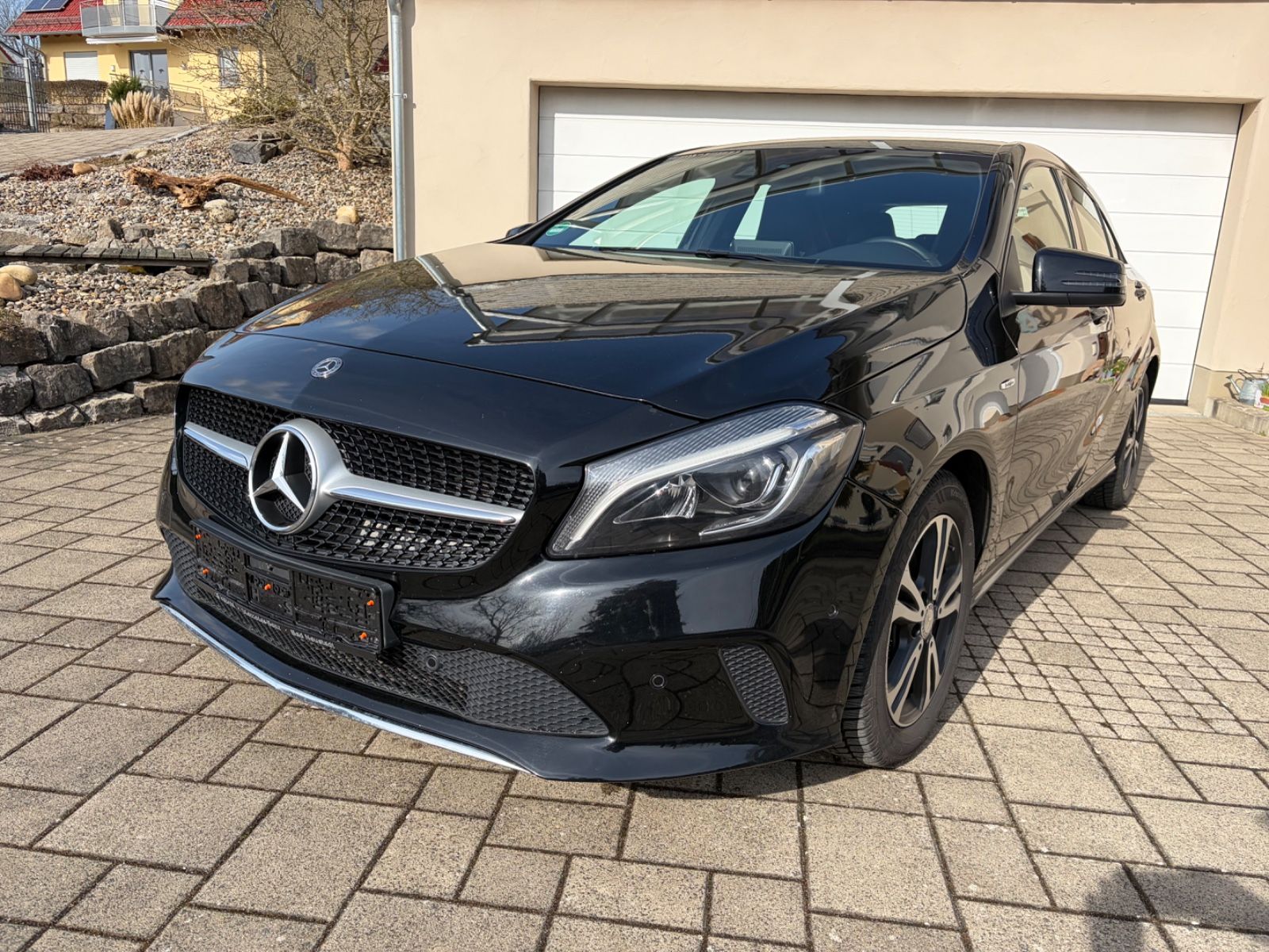 MERCEDES-BENZ A 180 -Automatik,Rückfahrkamera,LED,PTS
