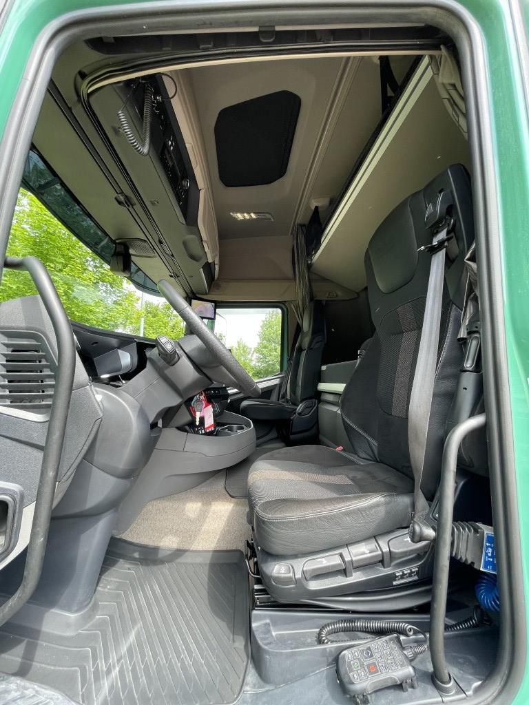 Fahrzeugabbildung DAF FT XF 530 NGD PXP 4x4