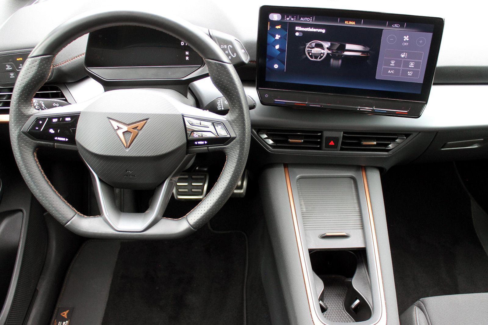 Fahrzeugabbildung CUPRA Born 150kW/58kWh LED SHZ KAM HUD ACC CarPlay PDC
