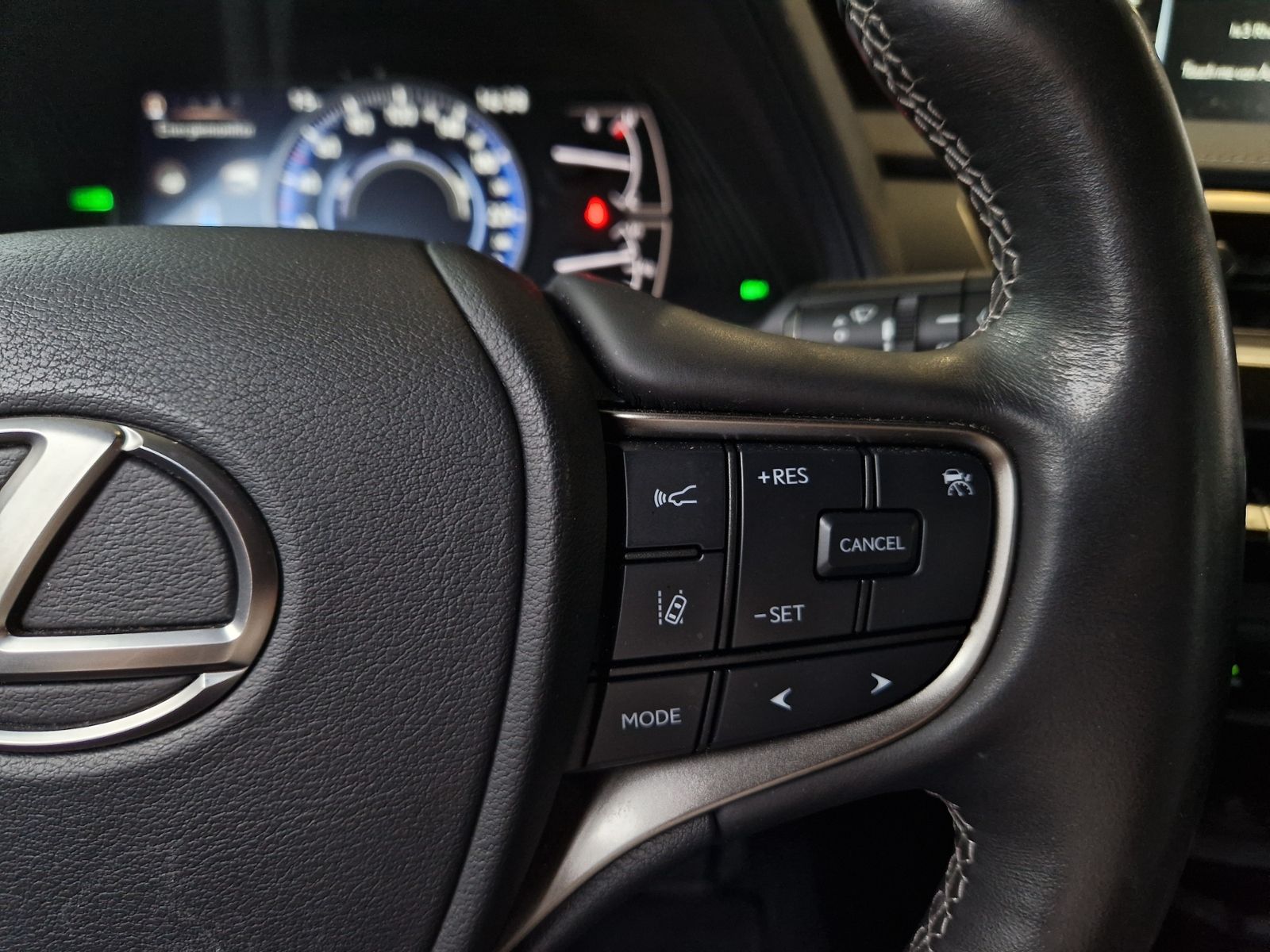 Fahrzeugabbildung Lexus UX 250 h Style LED ALU